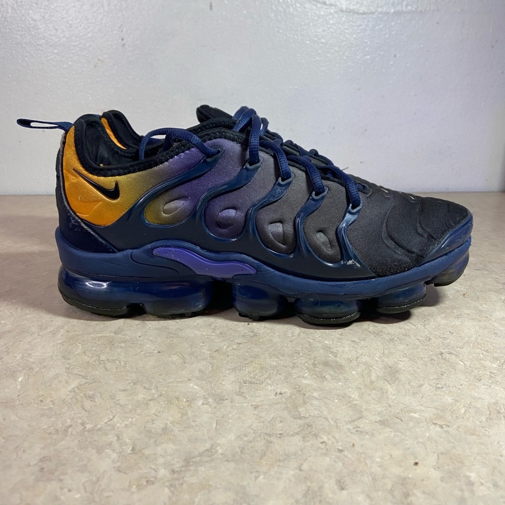 Nike Air Vapormax Plus Persian Violet Black AO4550-500 Womens Size 9.5 Rare